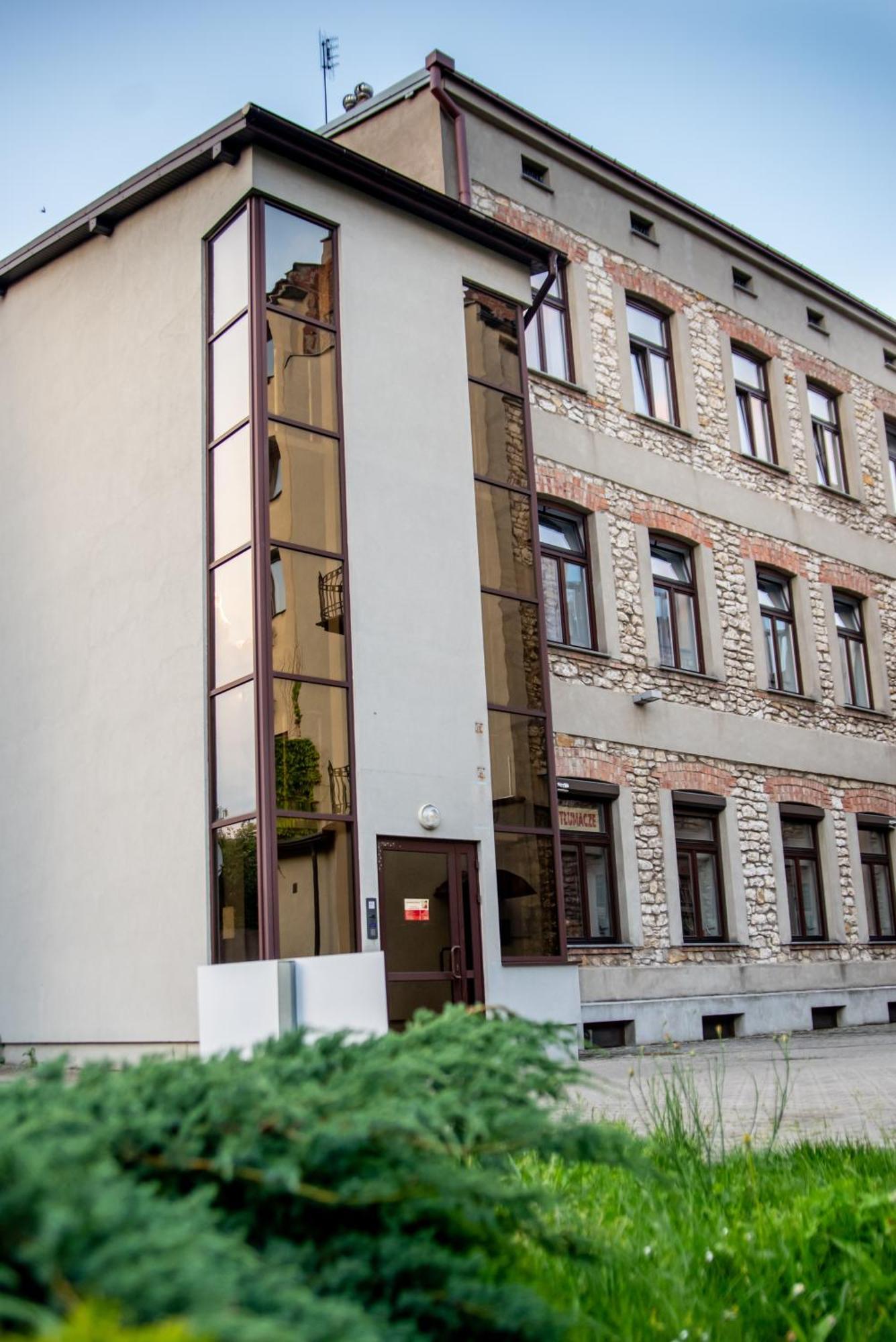 Apartments Czestochowa - Sloneczna Kamienica Bagian luar foto